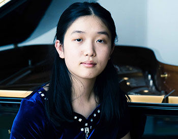 Lauren Zhang Lauren Zhang 1